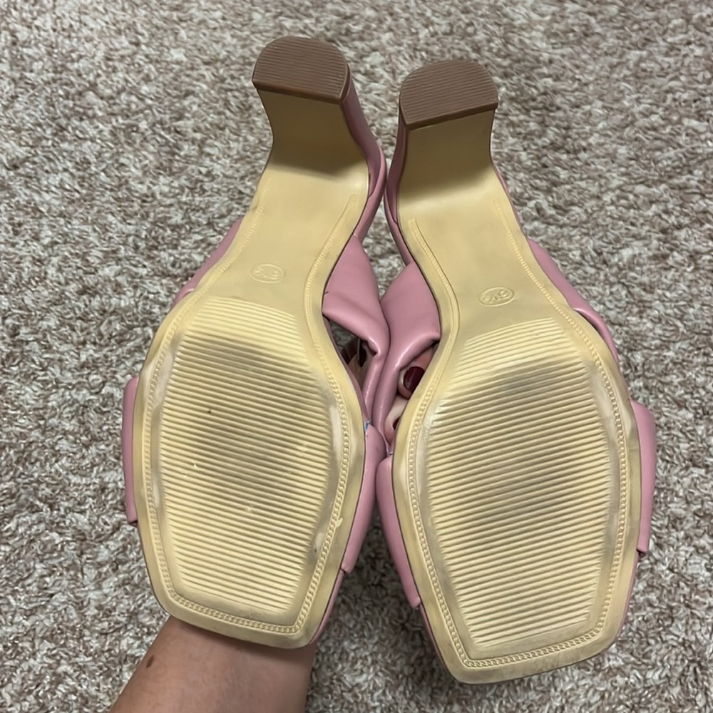 Pink heels 💋💋 - Picture 4 of 4